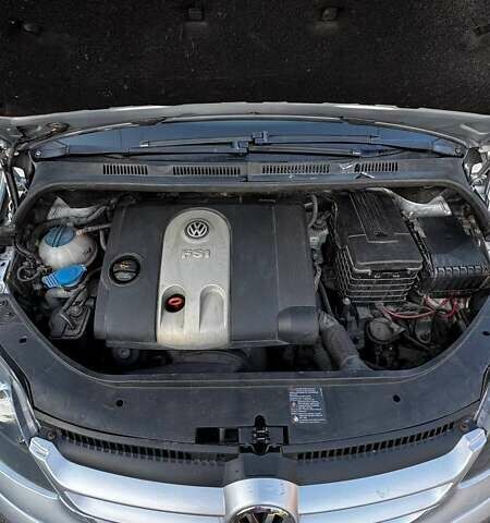 Фольксваген Гольф 2005 в Чернигове на Automoto.ua Серый Фольксваген Гольф, объемом двигателя 1.6 л и пробегом 240 тыс. км за 5300 $, фото 13 на Automoto.ua