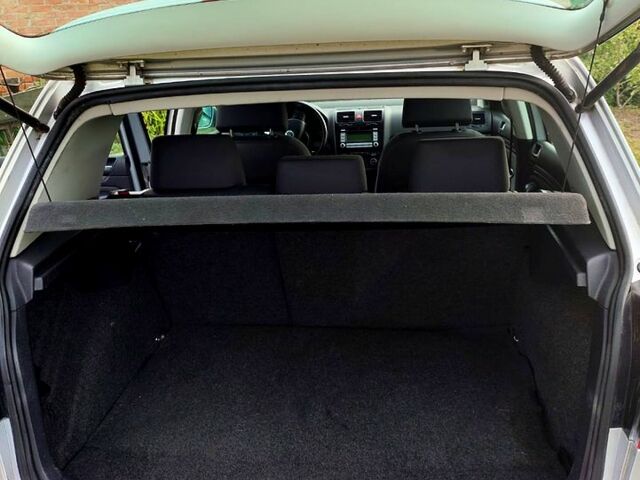 Серый Фольксваген Гольф, объемом двигателя 1.6 л и пробегом 185 тыс. км за 5500 $, фото 6 на Automoto.ua