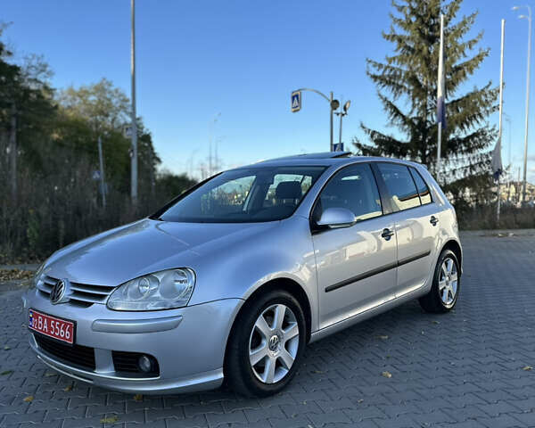 Серый Фольксваген Гольф, объемом двигателя 1.4 л и пробегом 202 тыс. км за 5600 $, фото 6 на Automoto.ua