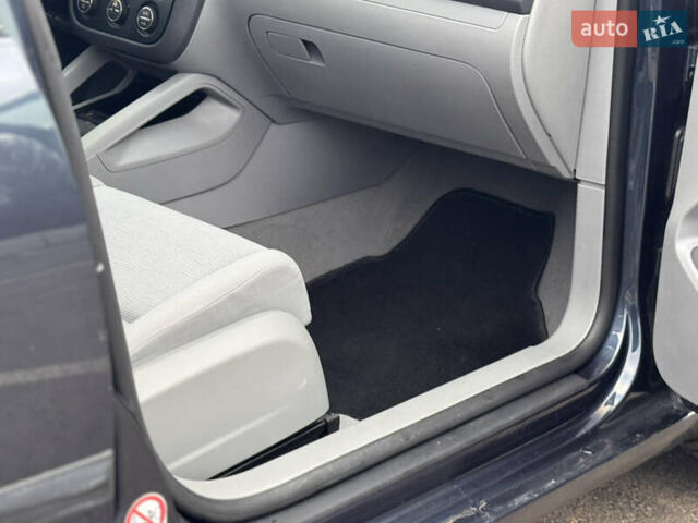 Серый Фольксваген Гольф, объемом двигателя 1.4 л и пробегом 173 тыс. км за 5399 $, фото 41 на Automoto.ua