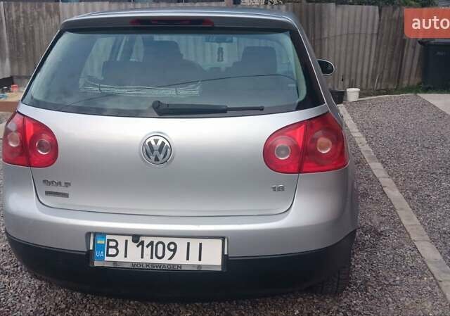 Серый Фольксваген Гольф, объемом двигателя 1.6 л и пробегом 242 тыс. км за 5150 $, фото 5 на Automoto.ua