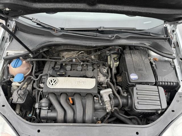 Серый Фольксваген Гольф, объемом двигателя 2 л и пробегом 251 тыс. км за 5400 $, фото 17 на Automoto.ua