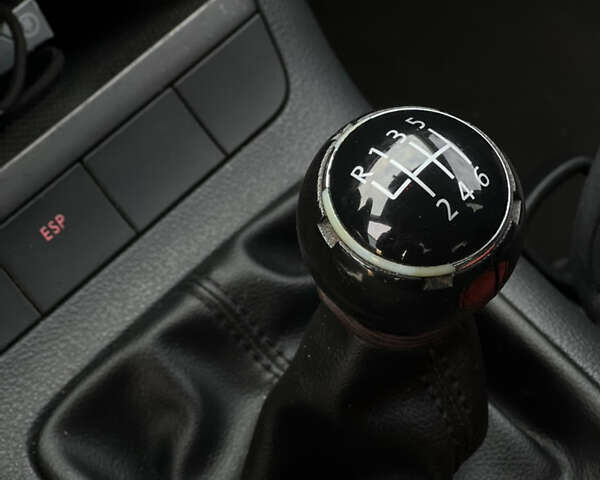 Фольксваген Гольф 2005 у Вінниці на Automoto.ua Сірий Фольксваген Гольф, об'ємом двигуна 1.97 л та пробігом 325 тис. км за 6900 $, фото 25 на Automoto.ua