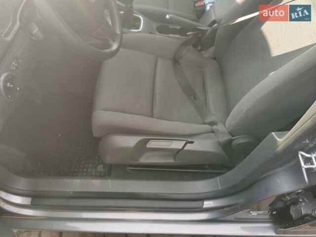 Серый Фольксваген Гольф, объемом двигателя 1.4 л и пробегом 188 тыс. км за 5900 $, фото 12 на Automoto.ua