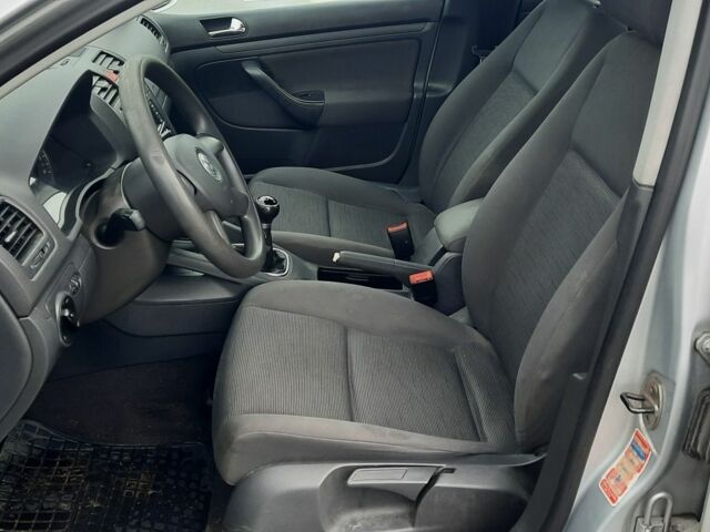 Серый Фольксваген Гольф, объемом двигателя 1.9 л и пробегом 382 тыс. км за 2900 $, фото 4 на Automoto.ua