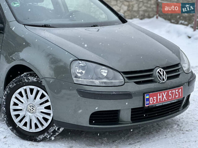 Серый Фольксваген Гольф, объемом двигателя 1.4 л и пробегом 251 тыс. км за 4999 $, фото 9 на Automoto.ua