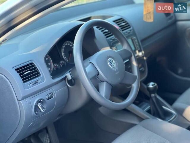 Сірий Фольксваген Гольф, об'ємом двигуна 1.4 л та пробігом 165 тис. км за 5700 $, фото 8 на Automoto.ua