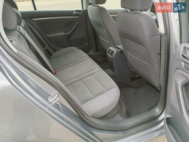 Серый Фольксваген Гольф, объемом двигателя 1.98 л и пробегом 157 тыс. км за 6700 $, фото 17 на Automoto.ua