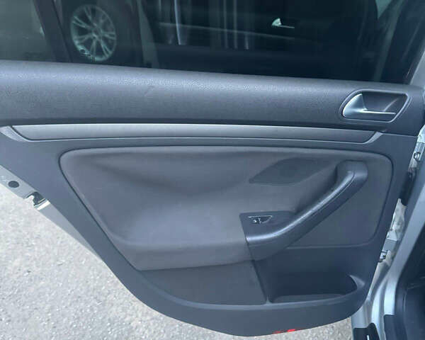 Сірий Фольксваген Гольф, об'ємом двигуна 1.9 л та пробігом 250 тис. км за 5500 $, фото 11 на Automoto.ua