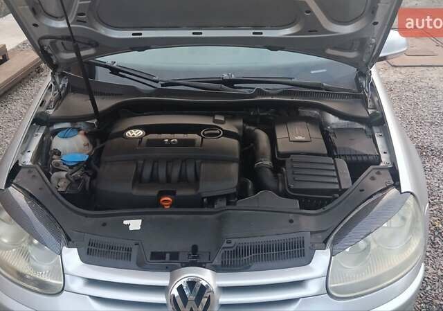 Серый Фольксваген Гольф, объемом двигателя 1.6 л и пробегом 242 тыс. км за 5150 $, фото 19 на Automoto.ua