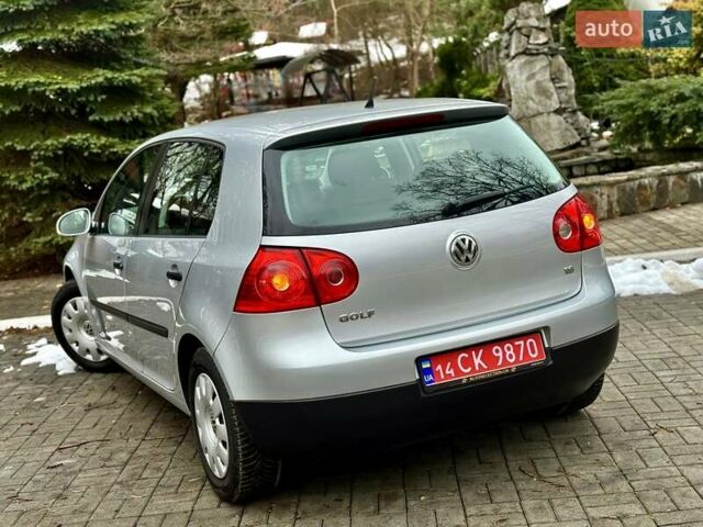 Серый Фольксваген Гольф, объемом двигателя 1.6 л и пробегом 178 тыс. км за 5790 $, фото 18 на Automoto.ua