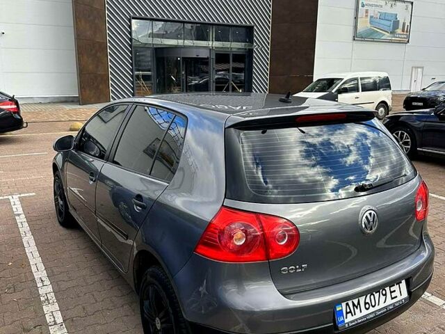 Сірий Фольксваген Гольф, об'ємом двигуна 1.4 л та пробігом 230 тис. км за 5100 $, фото 3 на Automoto.ua