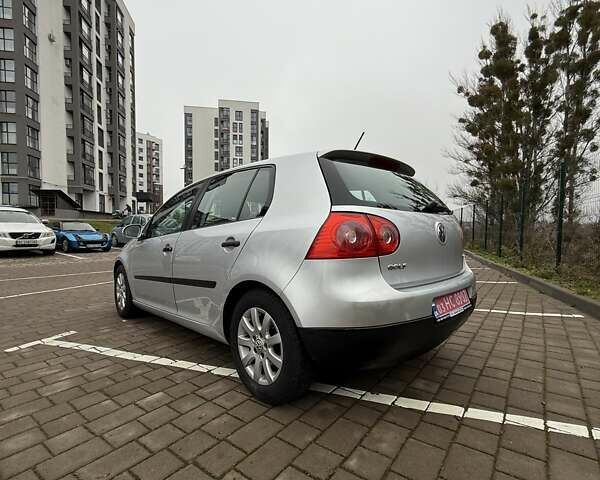 Серый Фольксваген Гольф, объемом двигателя 1.6 л и пробегом 181 тыс. км за 5500 $, фото 12 на Automoto.ua