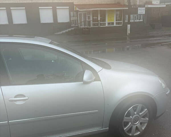 Серый Фольксваген Гольф, объемом двигателя 1.39 л и пробегом 233 тыс. км за 4900 $, фото 4 на Automoto.ua