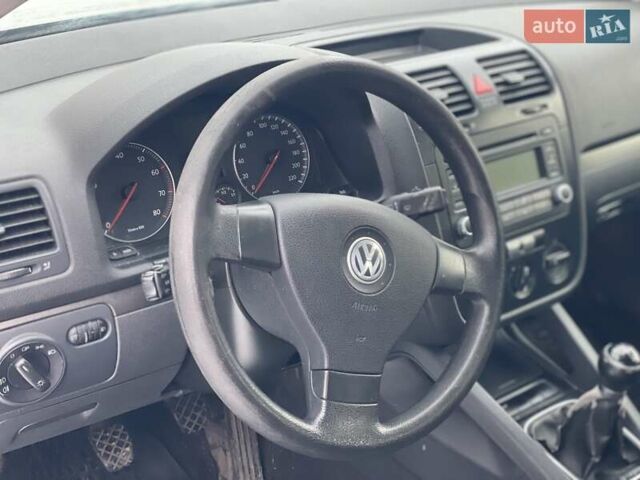 Серый Фольксваген Гольф, объемом двигателя 1.4 л и пробегом 270 тыс. км за 4599 $, фото 9 на Automoto.ua