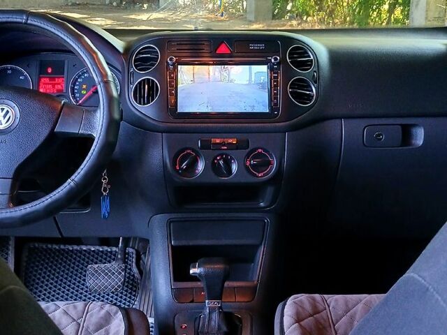 Серый Фольксваген Гольф, объемом двигателя 1.9 л и пробегом 230 тыс. км за 6500 $, фото 5 на Automoto.ua