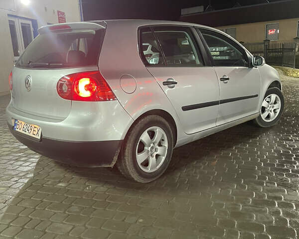 Серый Фольксваген Гольф, объемом двигателя 1.39 л и пробегом 250 тыс. км за 4650 $, фото 2 на Automoto.ua