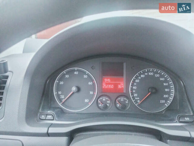 Сірий Фольксваген Гольф, об'ємом двигуна 1.4 л та пробігом 252 тис. км за 5800 $, фото 10 на Automoto.ua