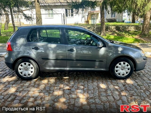 Сірий Фольксваген Гольф, об'ємом двигуна 1.4 л та пробігом 197 тис. км за 5500 $, фото 2 на Automoto.ua