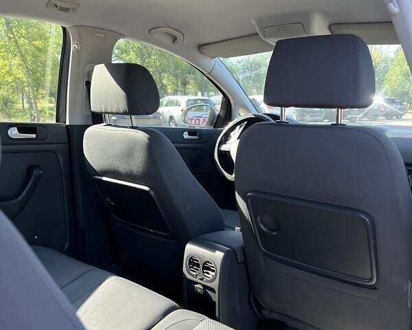 Серый Фольксваген Гольф, объемом двигателя 1.97 л и пробегом 217 тыс. км за 6800 $, фото 20 на Automoto.ua