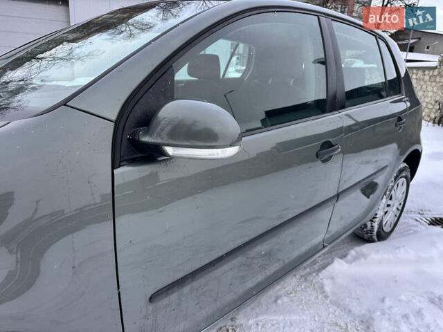 Серый Фольксваген Гольф, объемом двигателя 1.4 л и пробегом 251 тыс. км за 4999 $, фото 22 на Automoto.ua