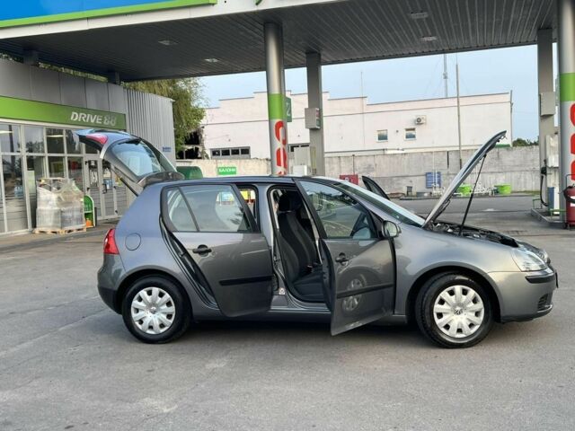 Сірий Фольксваген Гольф, об'ємом двигуна 0 л та пробігом 228 тис. км за 5500 $, фото 4 на Automoto.ua