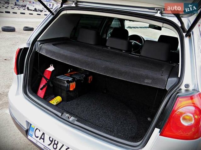 Сірий Фольксваген Гольф, об'ємом двигуна 1.6 л та пробігом 226 тис. км за 5000 $, фото 12 на Automoto.ua