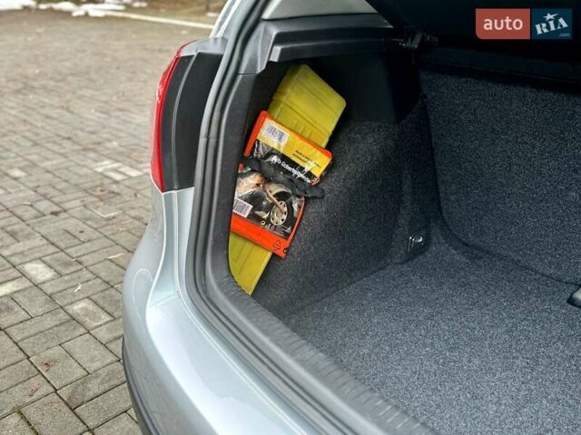 Серый Фольксваген Гольф, объемом двигателя 1.6 л и пробегом 178 тыс. км за 5790 $, фото 28 на Automoto.ua