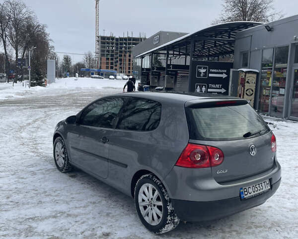 Серый Фольксваген Гольф, объемом двигателя 1.6 л и пробегом 257 тыс. км за 5200 $, фото 7 на Automoto.ua