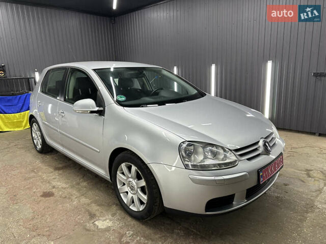 Сірий Фольксваген Гольф, об'ємом двигуна 1.6 л та пробігом 209 тис. км за 5000 $, фото 2 на Automoto.ua