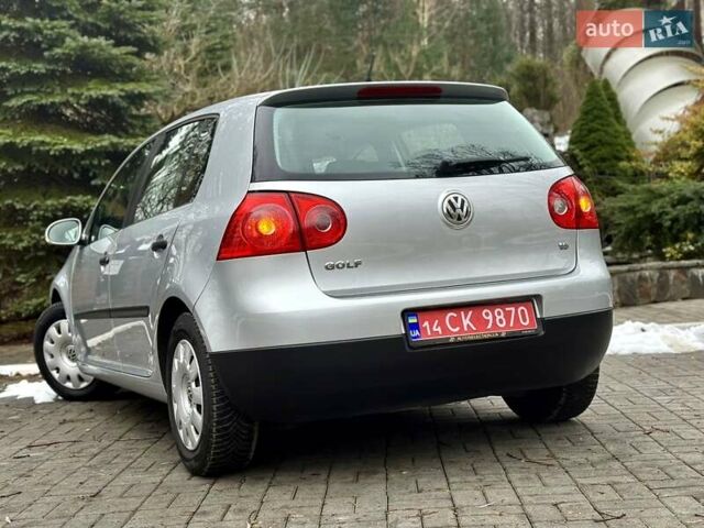 Серый Фольксваген Гольф, объемом двигателя 1.6 л и пробегом 178 тыс. км за 5790 $, фото 19 на Automoto.ua