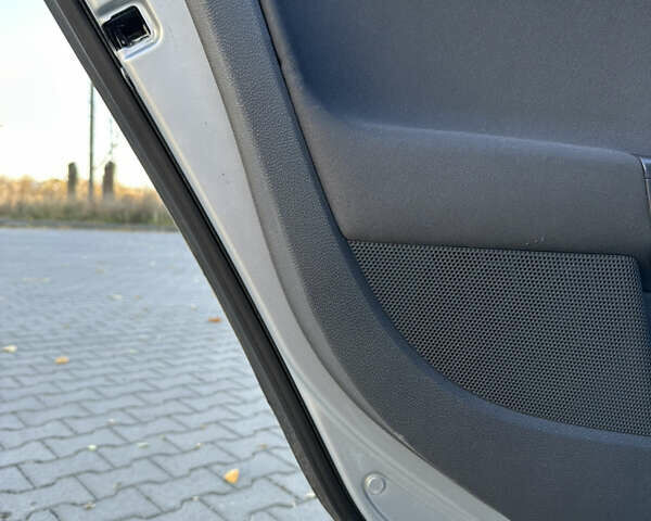 Серый Фольксваген Гольф, объемом двигателя 1.4 л и пробегом 202 тыс. км за 5600 $, фото 54 на Automoto.ua