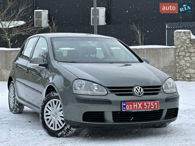 Серый Фольксваген Гольф, объемом двигателя 1.4 л и пробегом 251 тыс. км за 4999 $, фото 3 на Automoto.ua