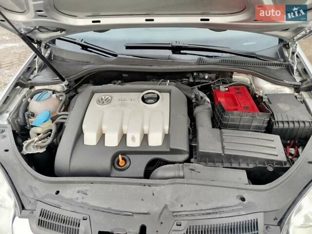 Серый Фольксваген Гольф, объемом двигателя 1.9 л и пробегом 320 тыс. км за 4850 $, фото 13 на Automoto.ua