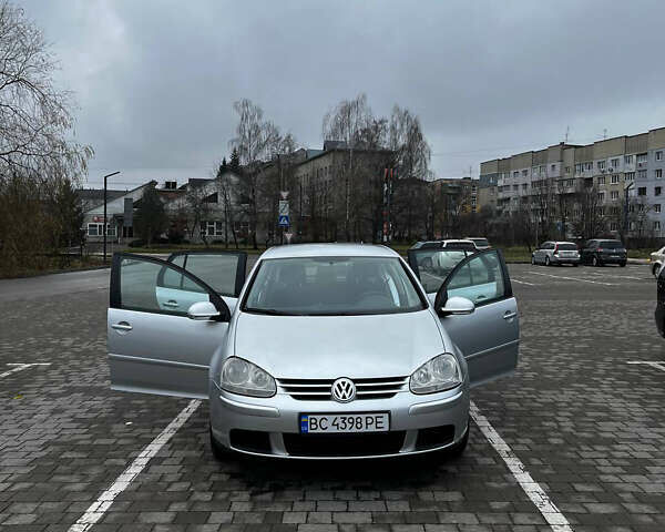 Сірий Фольксваген Гольф, об'ємом двигуна 1.6 л та пробігом 182 тис. км за 6000 $, фото 7 на Automoto.ua