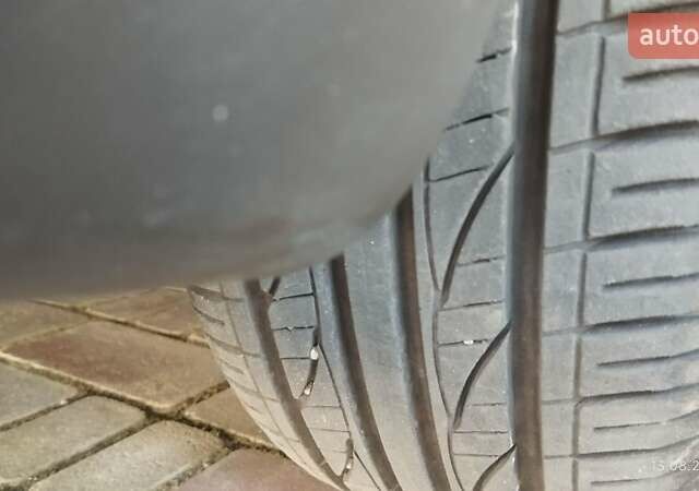 Серый Фольксваген Гольф, объемом двигателя 1.39 л и пробегом 273 тыс. км за 4800 $, фото 2 на Automoto.ua