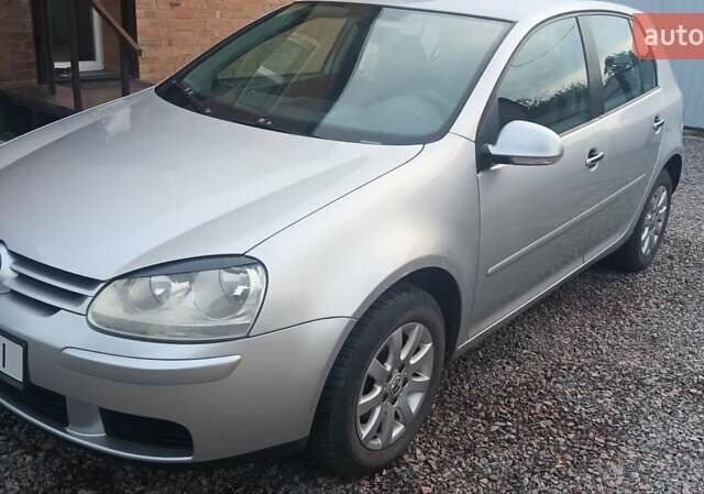 Серый Фольксваген Гольф, объемом двигателя 1.6 л и пробегом 242 тыс. км за 5150 $, фото 10 на Automoto.ua