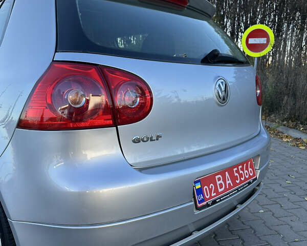 Серый Фольксваген Гольф, объемом двигателя 1.4 л и пробегом 202 тыс. км за 5600 $, фото 33 на Automoto.ua