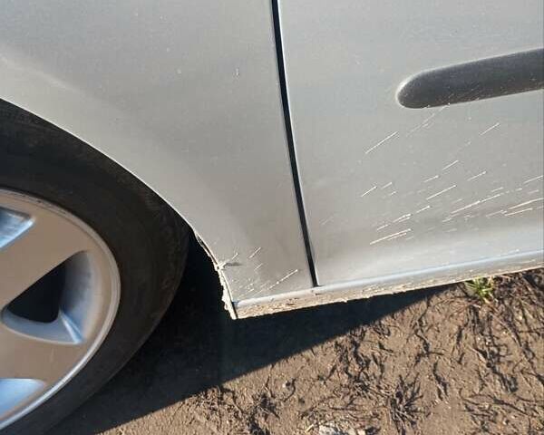 Серый Фольксваген Гольф, объемом двигателя 1.6 л и пробегом 127 тыс. км за 5800 $, фото 20 на Automoto.ua