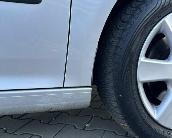 Серый Фольксваген Гольф, объемом двигателя 1.4 л и пробегом 202 тыс. км за 5600 $, фото 39 на Automoto.ua