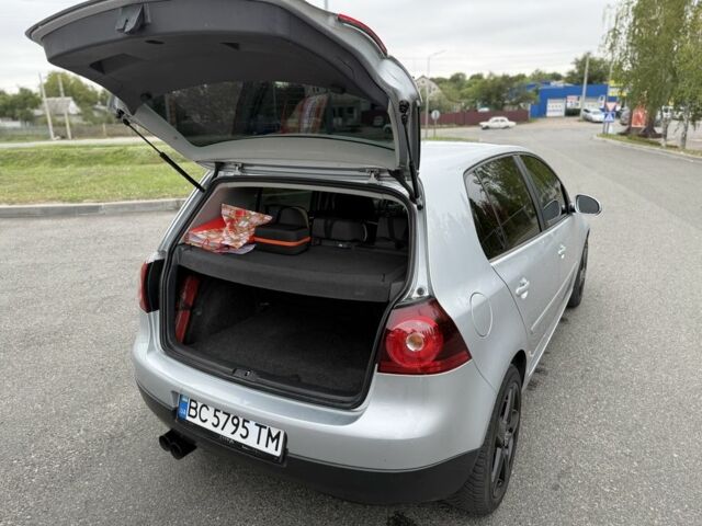 Серый Фольксваген Гольф, объемом двигателя 2 л и пробегом 251 тыс. км за 5400 $, фото 18 на Automoto.ua