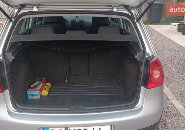 Серый Фольксваген Гольф, объемом двигателя 1.6 л и пробегом 242 тыс. км за 5150 $, фото 33 на Automoto.ua