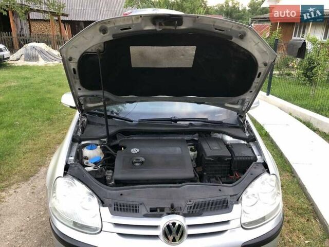 Серый Фольксваген Гольф, объемом двигателя 1.4 л и пробегом 190 тыс. км за 5000 $, фото 4 на Automoto.ua