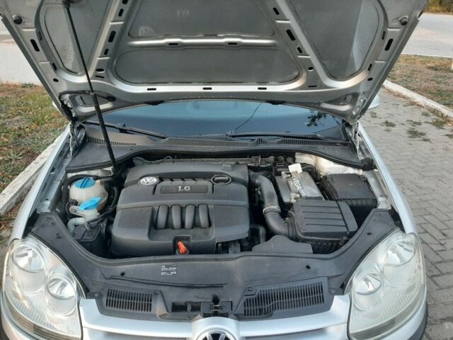 Серый Фольксваген Гольф, объемом двигателя 1.6 л и пробегом 218 тыс. км за 5899 $, фото 17 на Automoto.ua