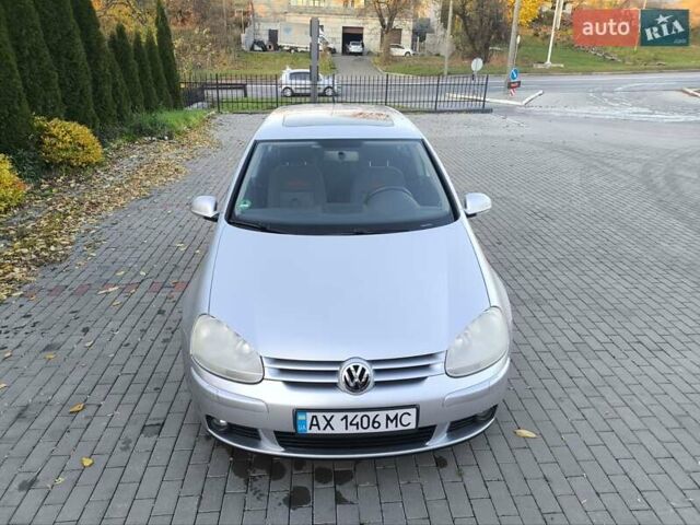 Серый Фольксваген Гольф, объемом двигателя 1.39 л и пробегом 199 тыс. км за 5500 $, фото 21 на Automoto.ua