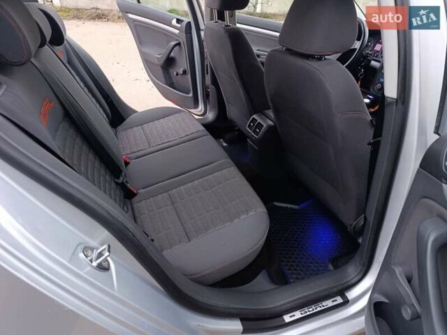 Серый Фольксваген Гольф, объемом двигателя 1.6 л и пробегом 256 тыс. км за 5650 $, фото 18 на Automoto.ua