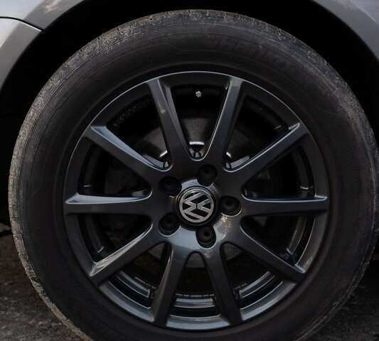 Серый Фольксваген Гольф, объемом двигателя 1.6 л и пробегом 240 тыс. км за 5700 $, фото 20 на Automoto.ua