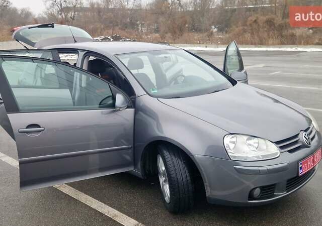 Серый Фольксваген Гольф, объемом двигателя 1.4 л и пробегом 229 тыс. км за 5432 $, фото 33 на Automoto.ua