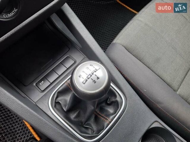 Сірий Фольксваген Гольф, об'ємом двигуна 1.39 л та пробігом 233 тис. км за 5900 $, фото 26 на Automoto.ua