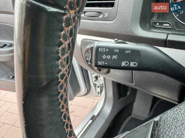 Сірий Фольксваген Гольф, об'ємом двигуна 1.6 л та пробігом 179 тис. км за 6899 $, фото 29 на Automoto.ua